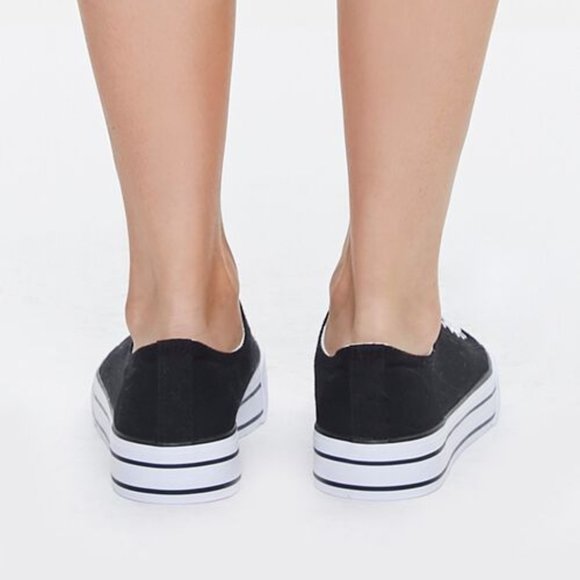 Forever21 black white canvas low top sneakers - Picture 7 of 7